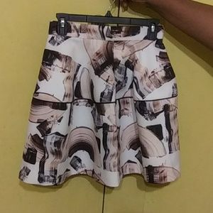 H&M Skirts - H&M unique skirt size 6 H&M Skirts - H&M unique skirt size 6